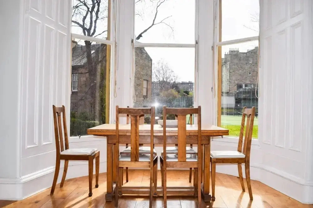 Stylish 4 Bedroom Stockbridge Home