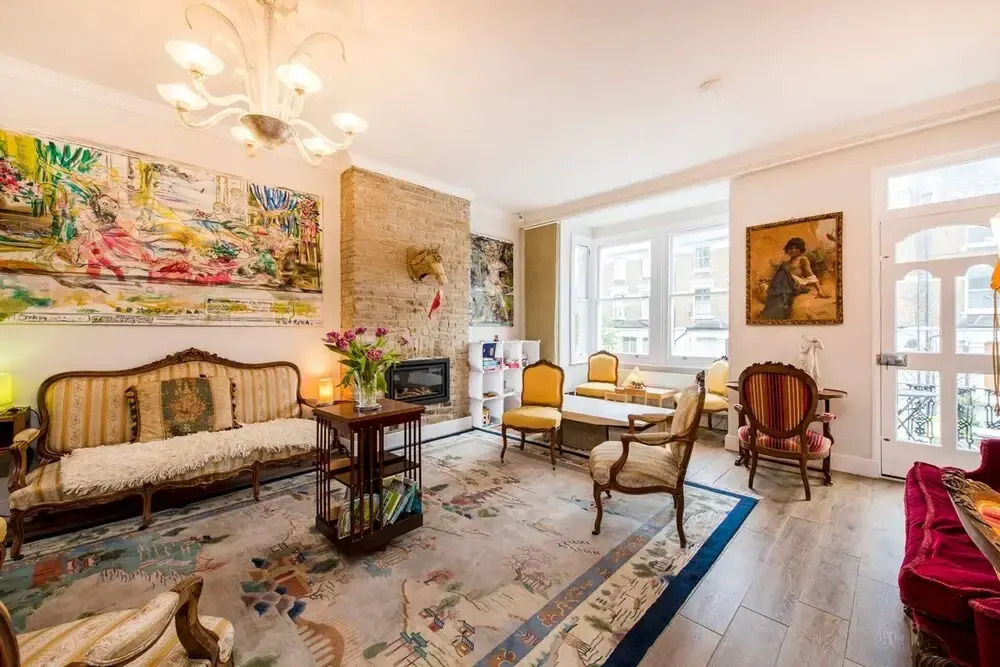 Excellent 4 Bed Apartment For Your Perfect Stay!