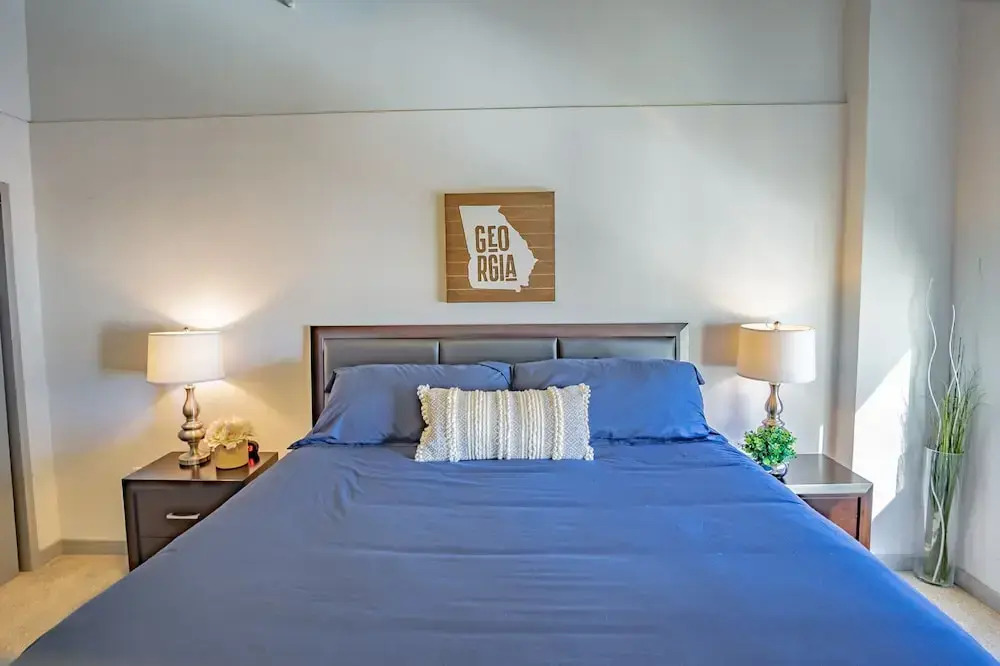 2br Fully Furnished Apartment In Midtown Atlanta 2 Bedroom Apts by RedAwning