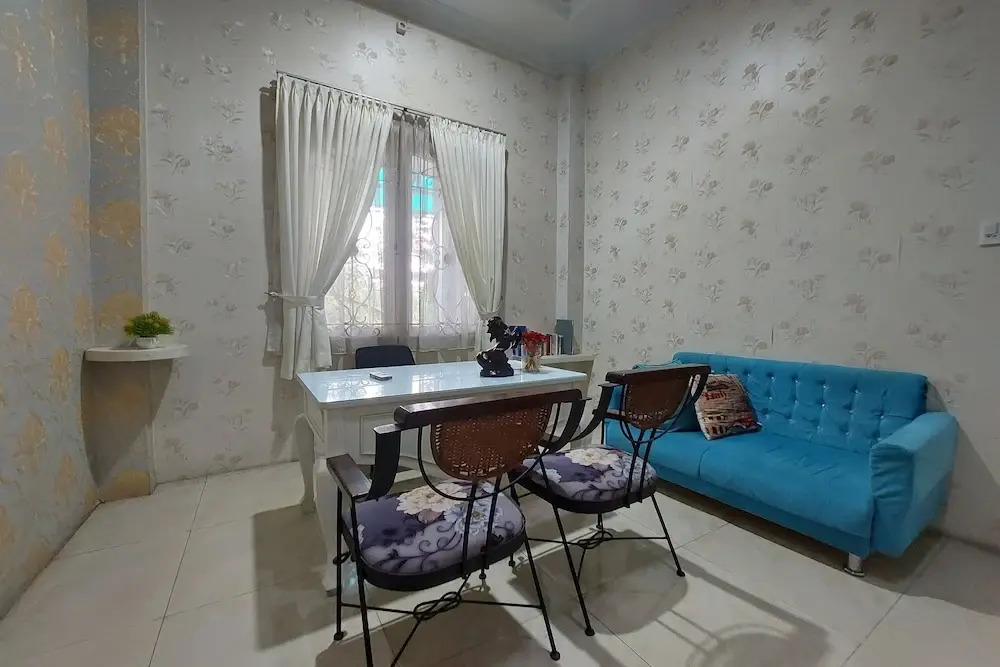 R Residence
