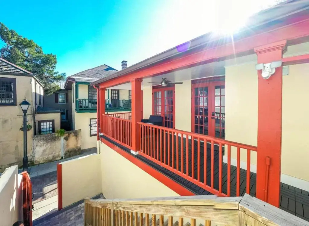 20 Hypolita - Luxury Downtown Apartment