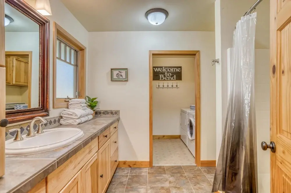 The Settle Inn Riverfront Retreat