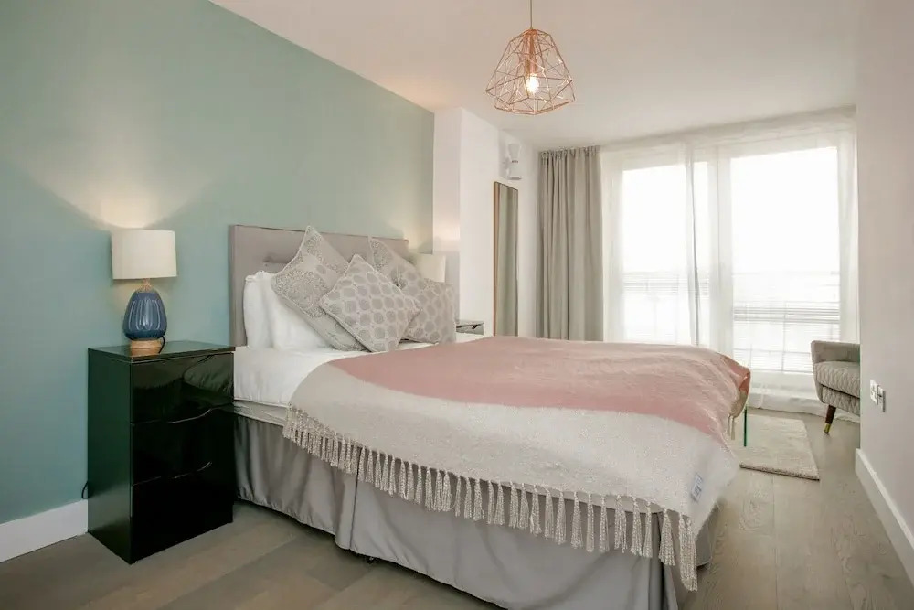 Modern 2 Bedroom Flat In Greenwich
