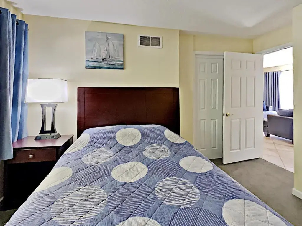 Put-In-Bay Poolview Condo #2