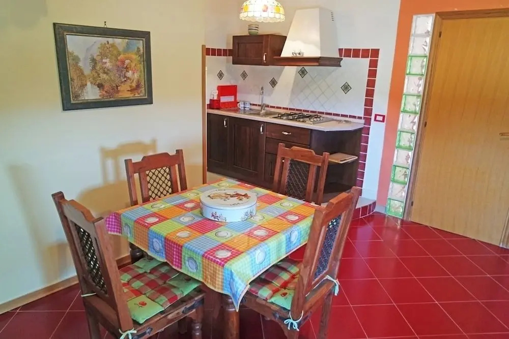 Emanuele Apartments
