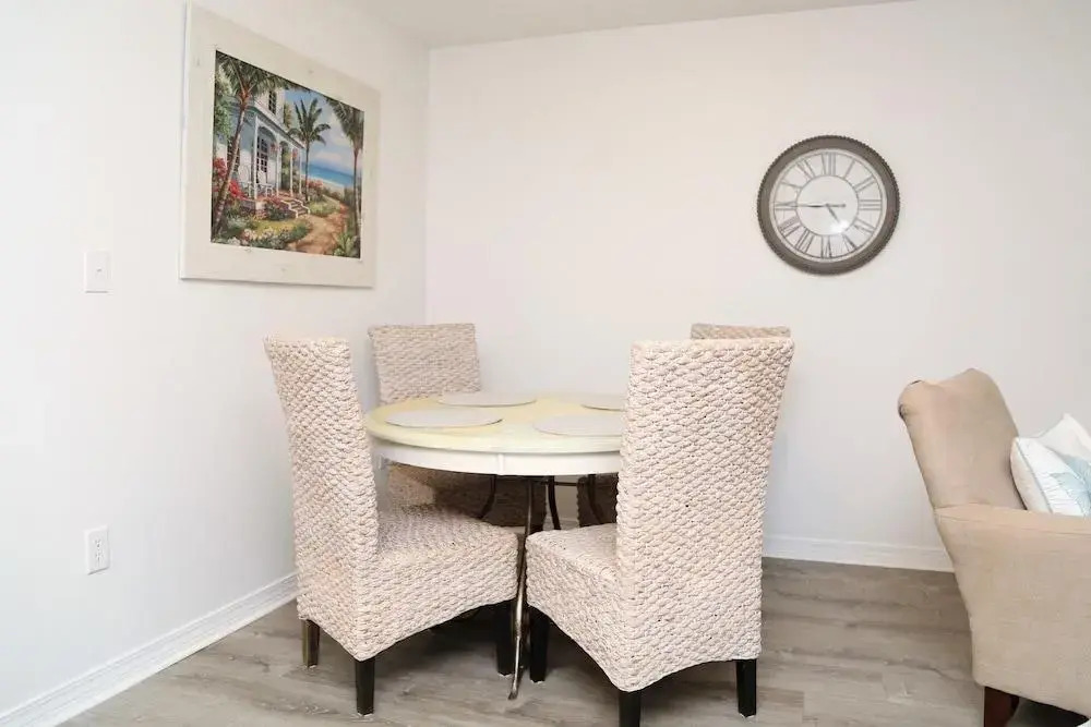 Alabama Sands 4 2 Bedroom Condo by RedAwning