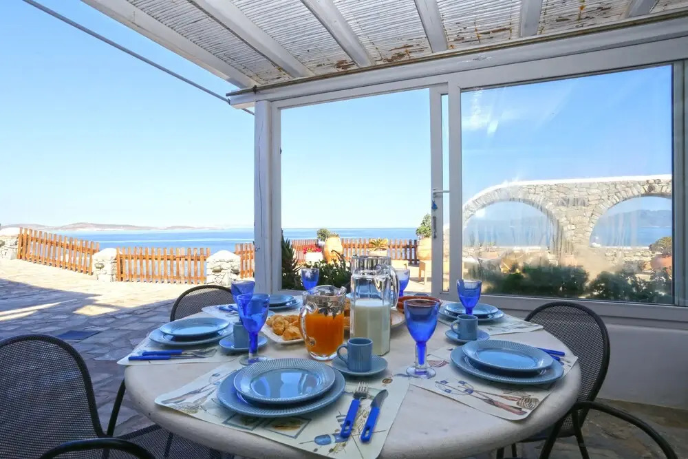Amati Villa Cavo Dellos