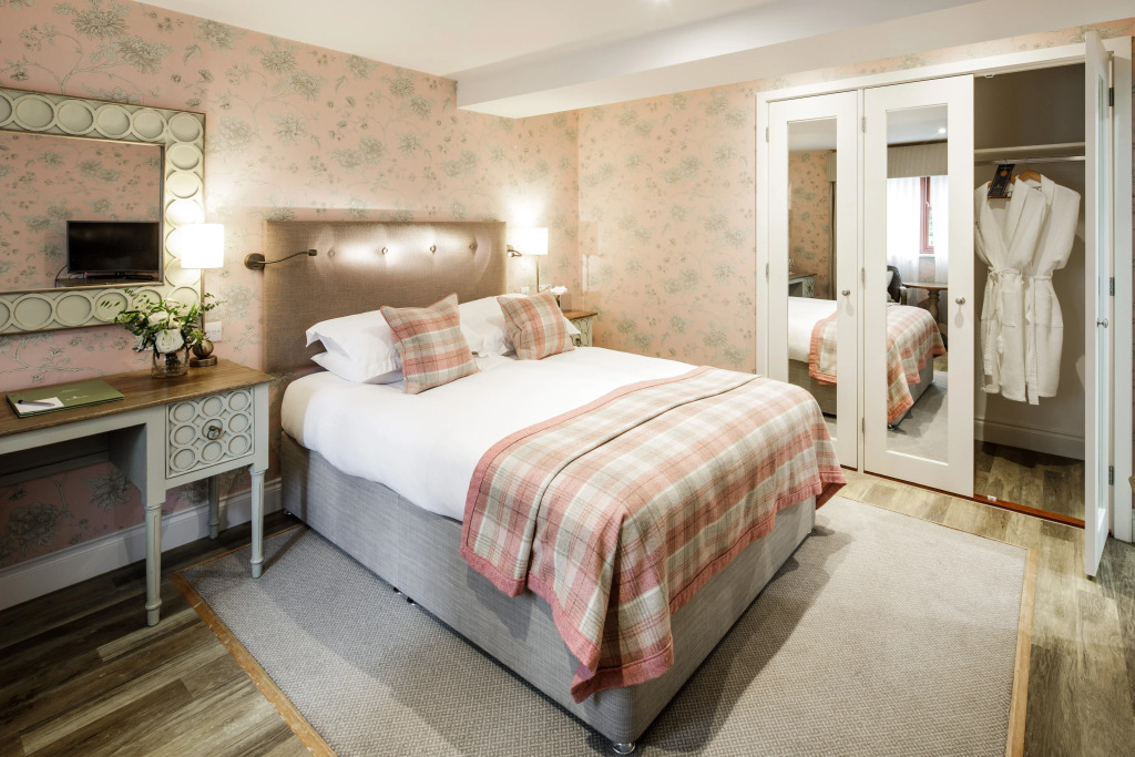 Greenhills Country Hotel