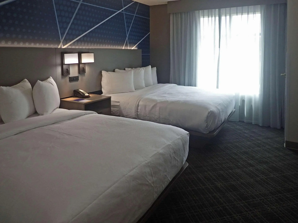Comfort Inn & Suites Hampton near Coliseum