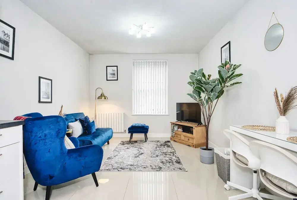 Spacious 1 Bedroom Near Hospital