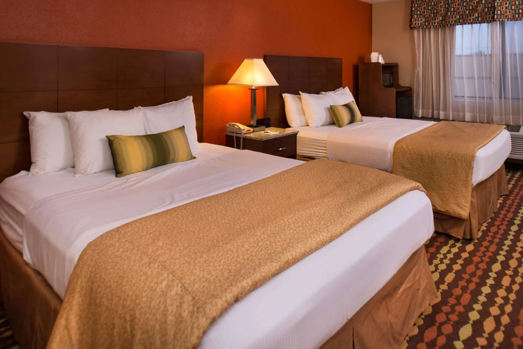 Best Western Ambassador Inn & Suites