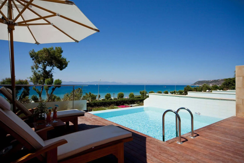 Amathus Elite Suites(Ixia)