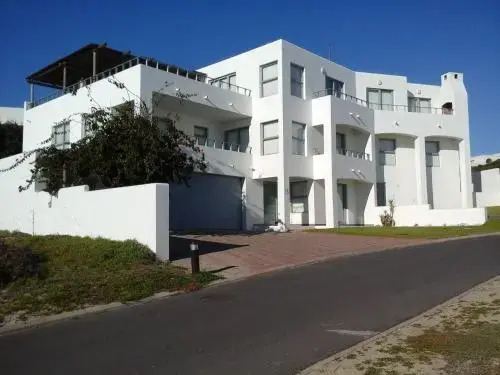 Malindila Apartment & House