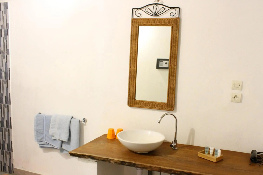 B & B Mariamacounda