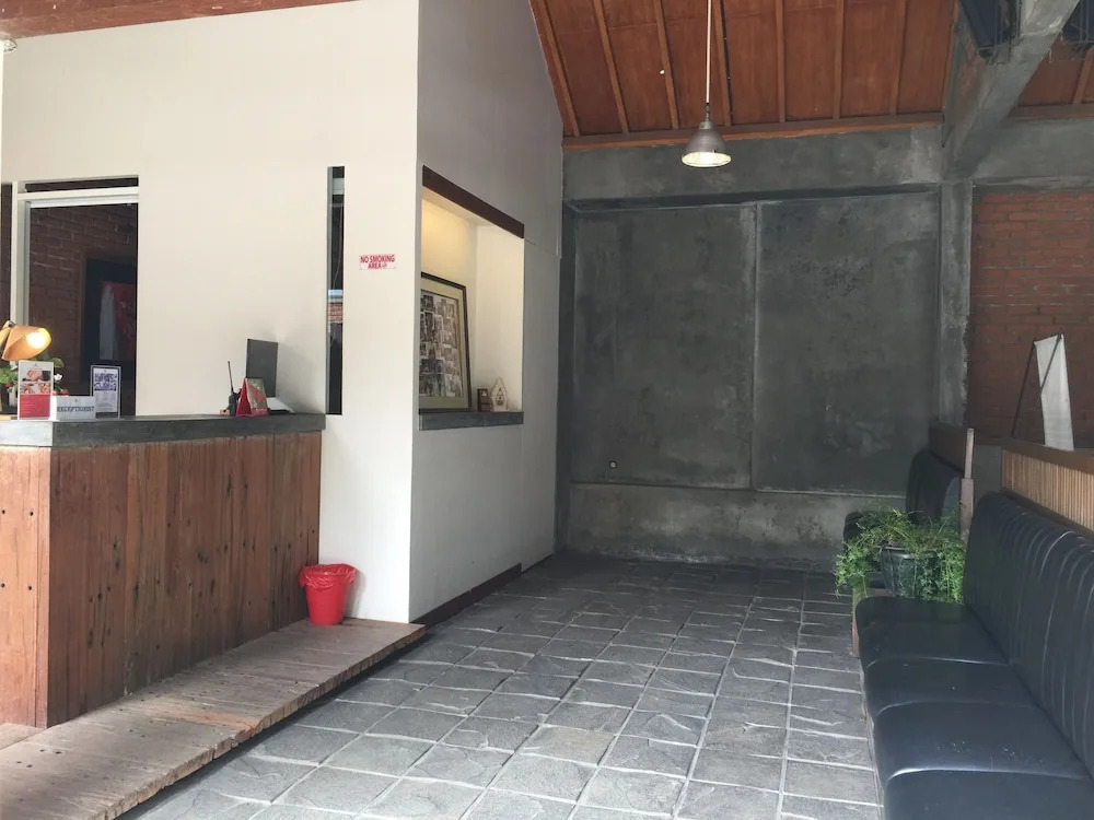 Rumah Stroberi Organic Farm & Family Lodge