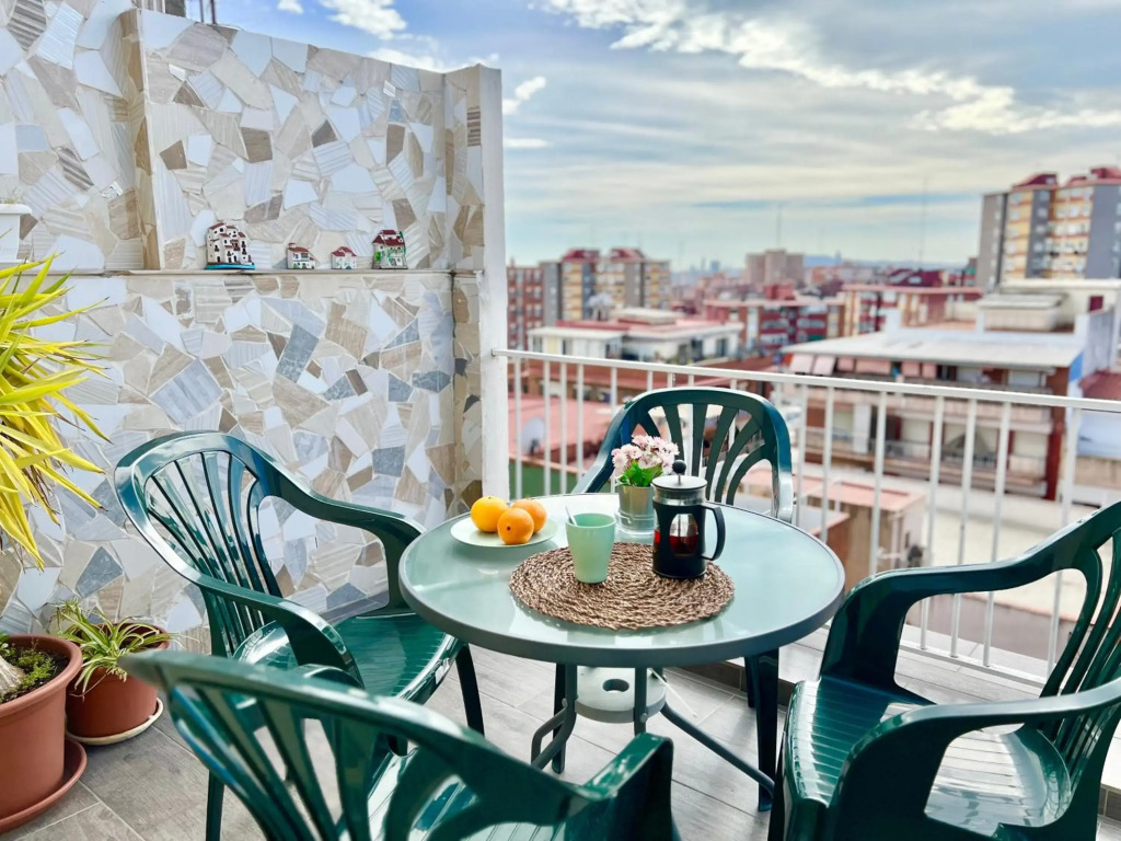 Amazing Badalona Apartment With Terrace