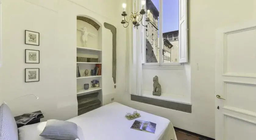 Porta Rossa Suite Halldis Apartments