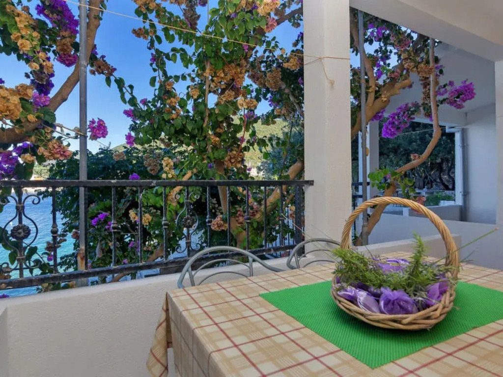 Apartment Rubin Hvar/Pokrivenik 39102