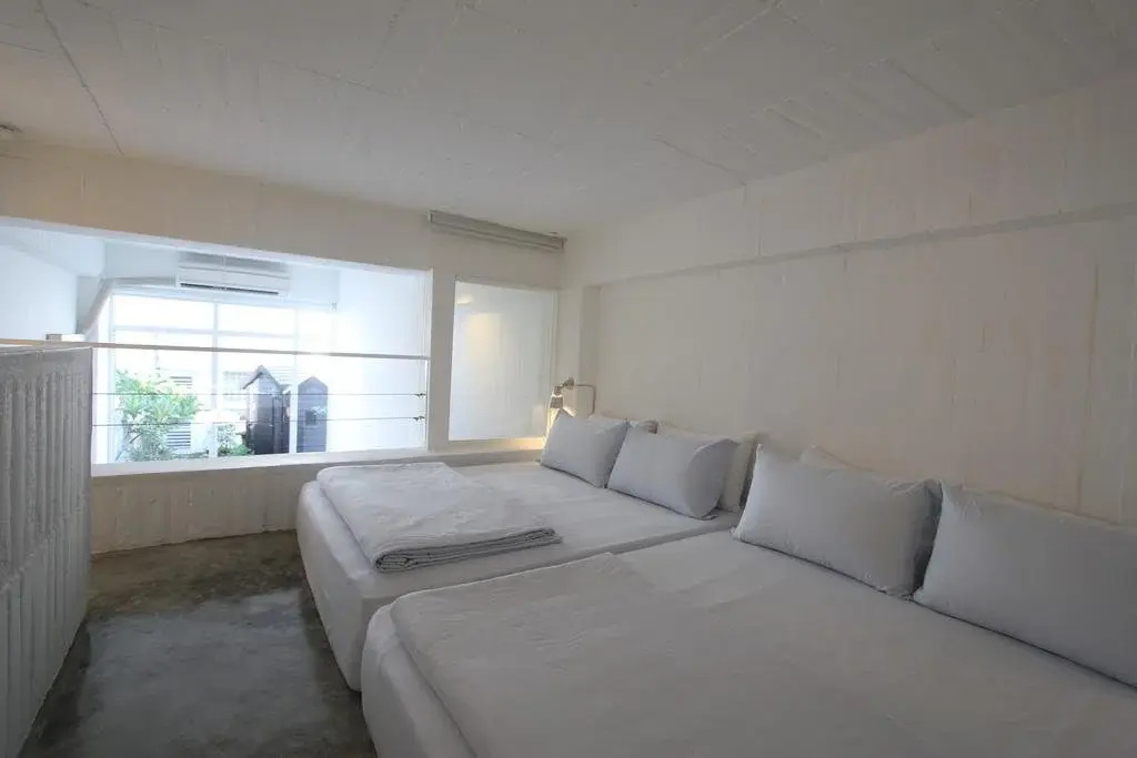 Milk White Homestay
