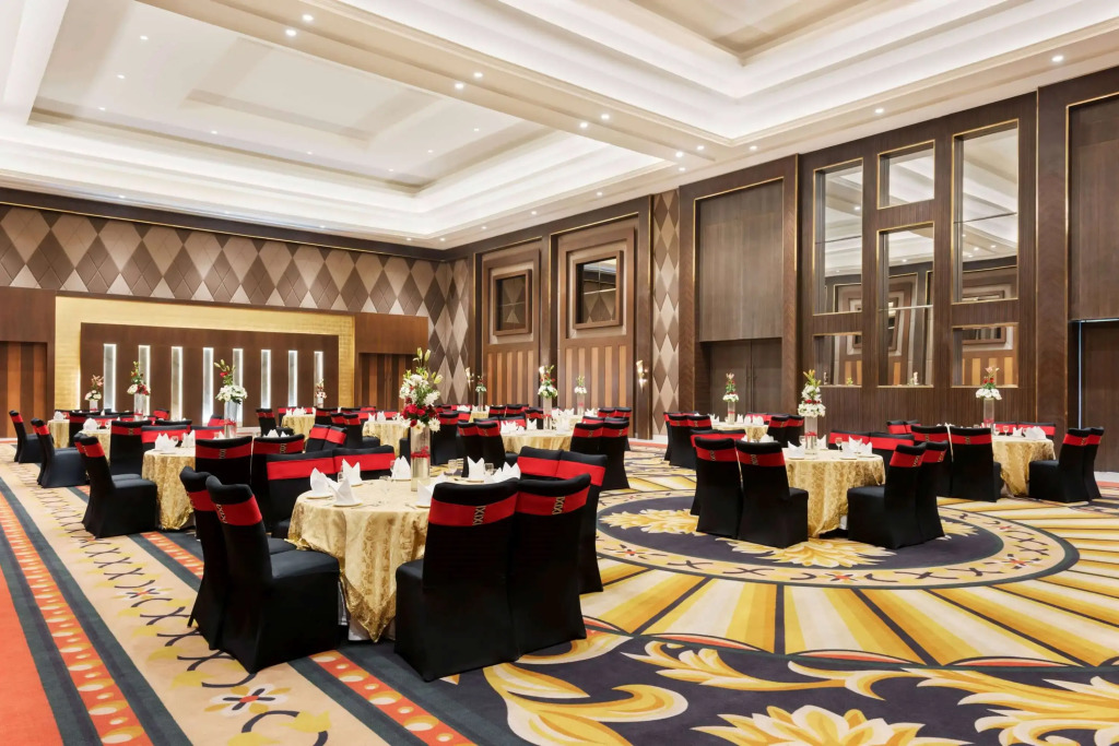Ramada by Wyndham Lucknow Hotel and Convention Center