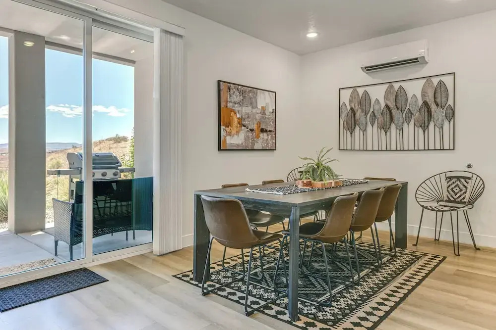 7 Mi to Snow Canyon: Townhome w/ Arcade Games!