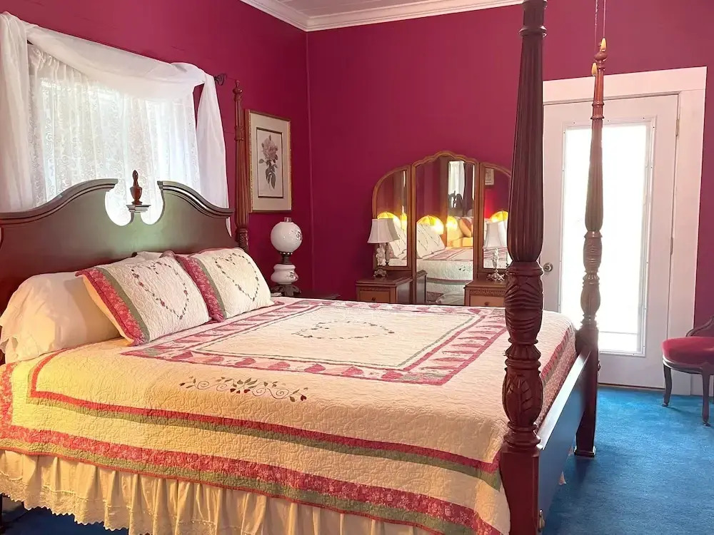 The Sautee Inn Bed & Breakfast