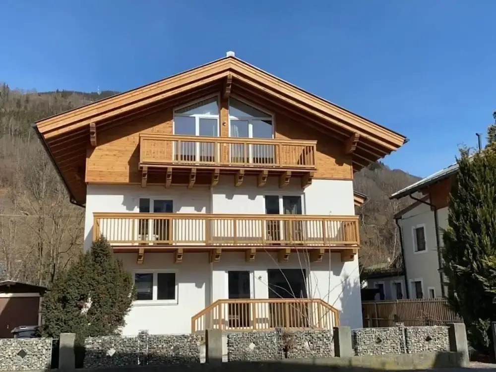 Chalet in Zell am See near Ski Slopes