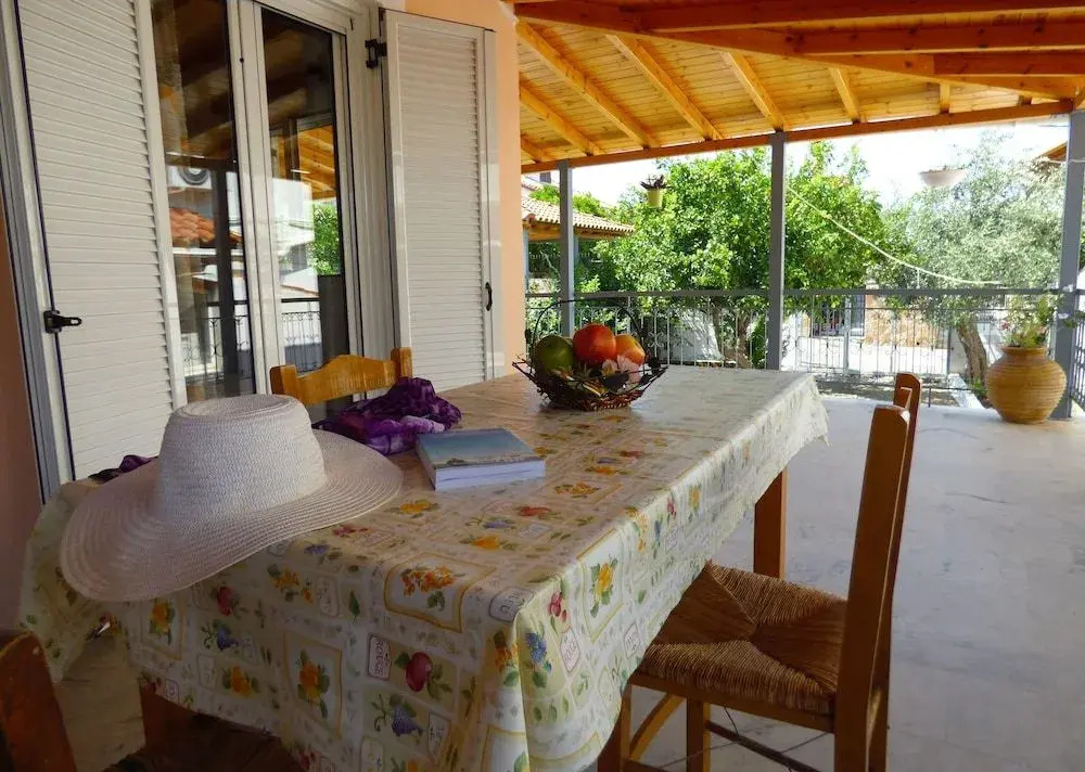 Venetia's Seaside Garden Home