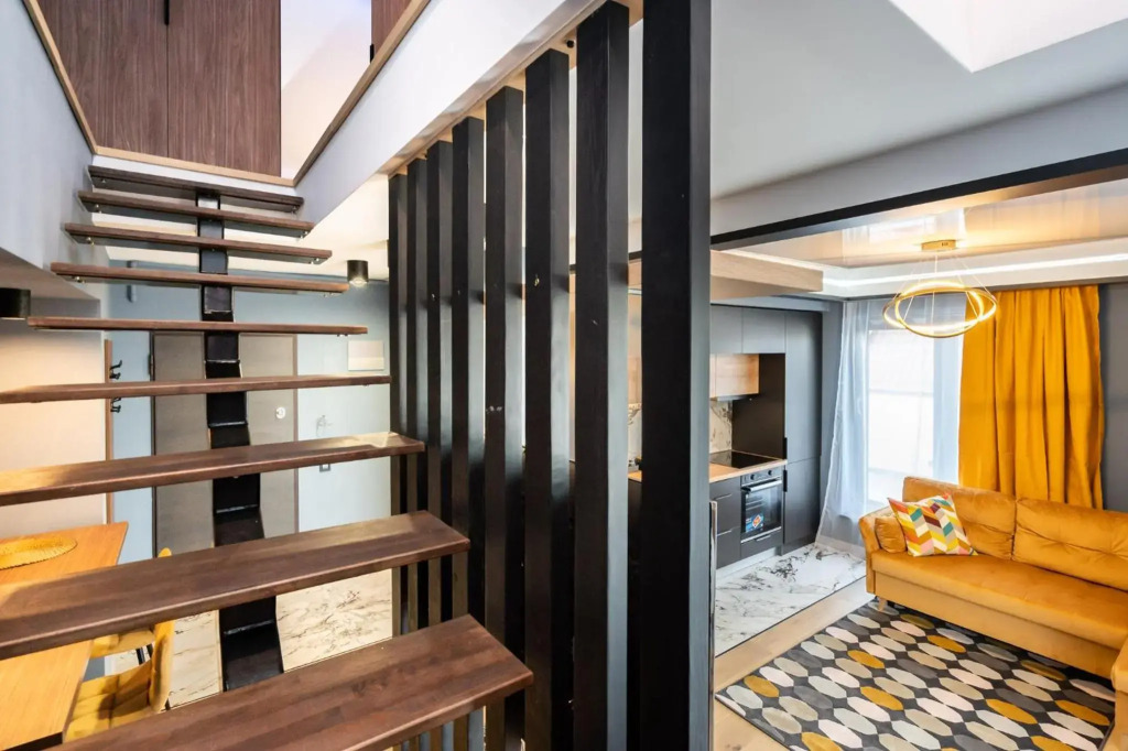Sunflower- Designer 2R apartment near Piata Unirii with circular terrace