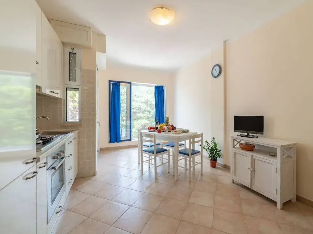 Bright Apartment asia Near The Beach In Otranto