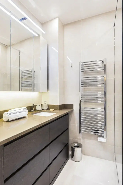 Luxury Apartment Paris Louvre II