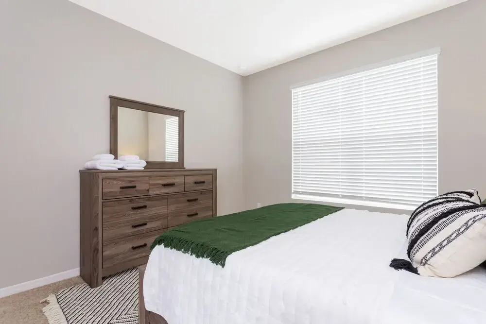 7877 Solterra Resort 6Bd 12G 130610