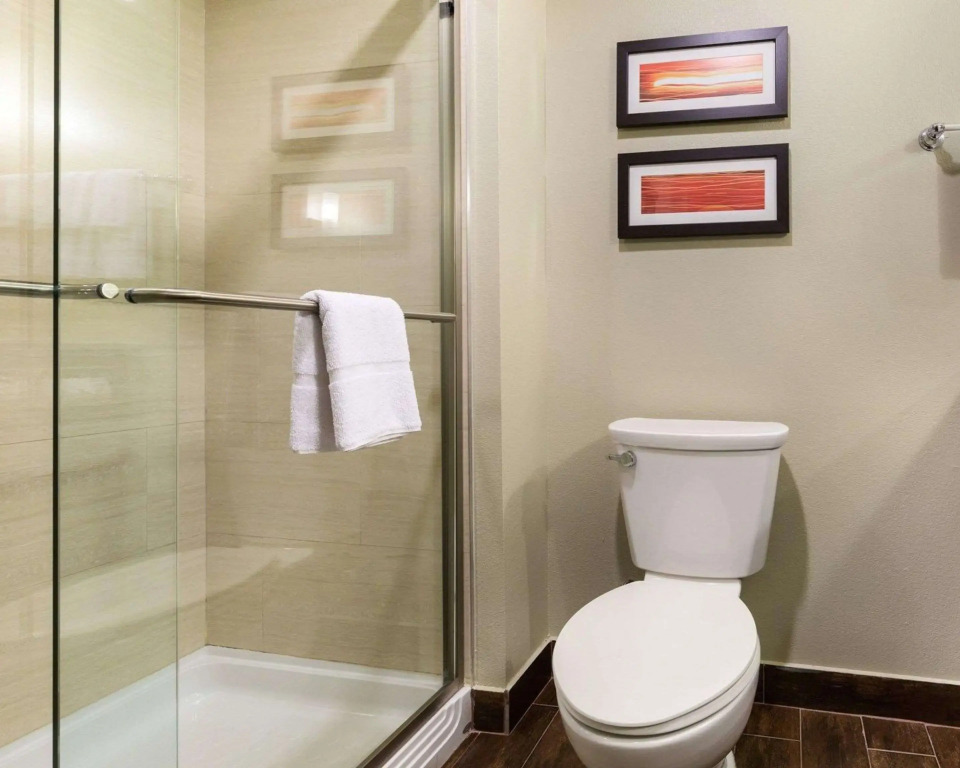 Comfort Suites near Westchase on Beltway 8