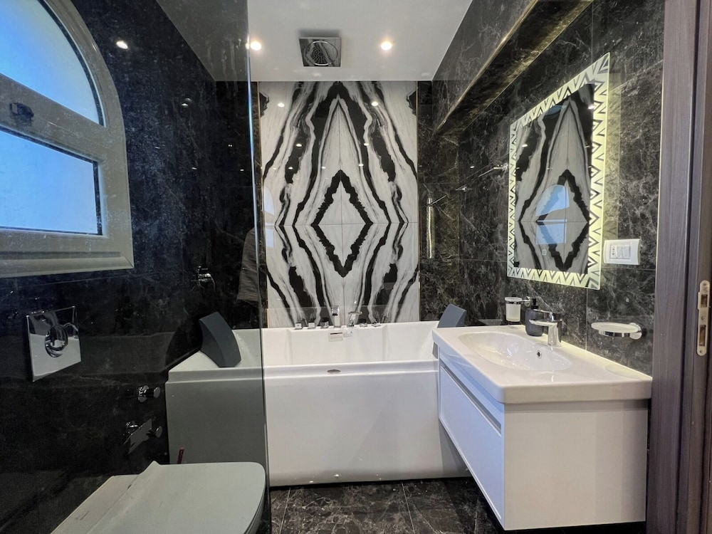 Alsawah | 4 En-suite Villa with Private Pool