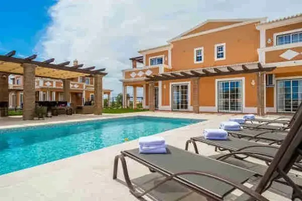 Colina Villas with Private Pool