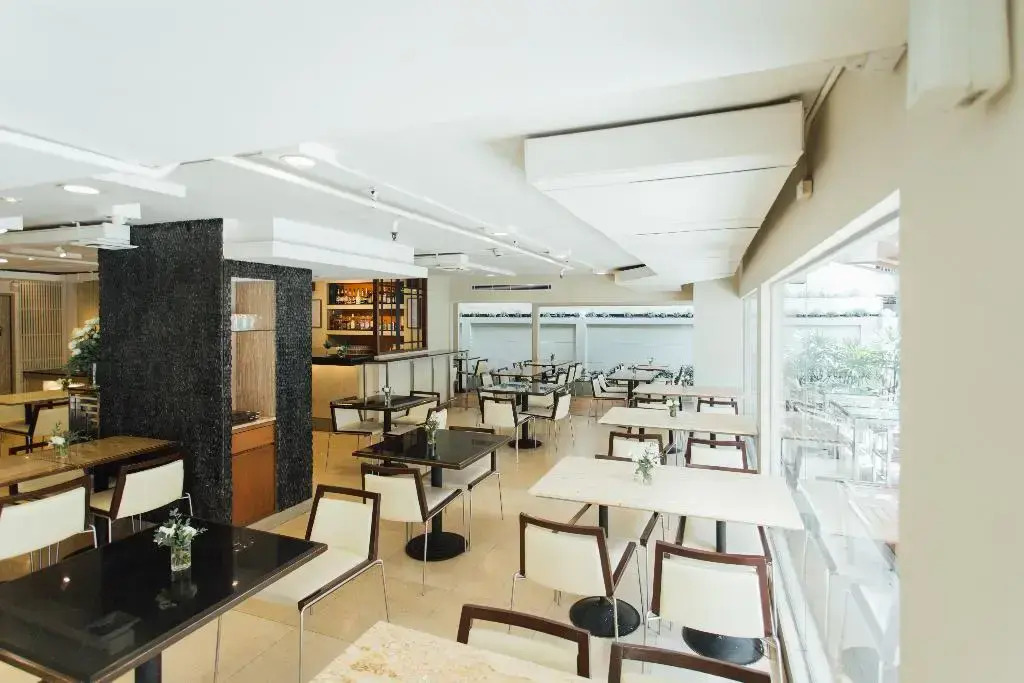 Seasons Siam Hotel