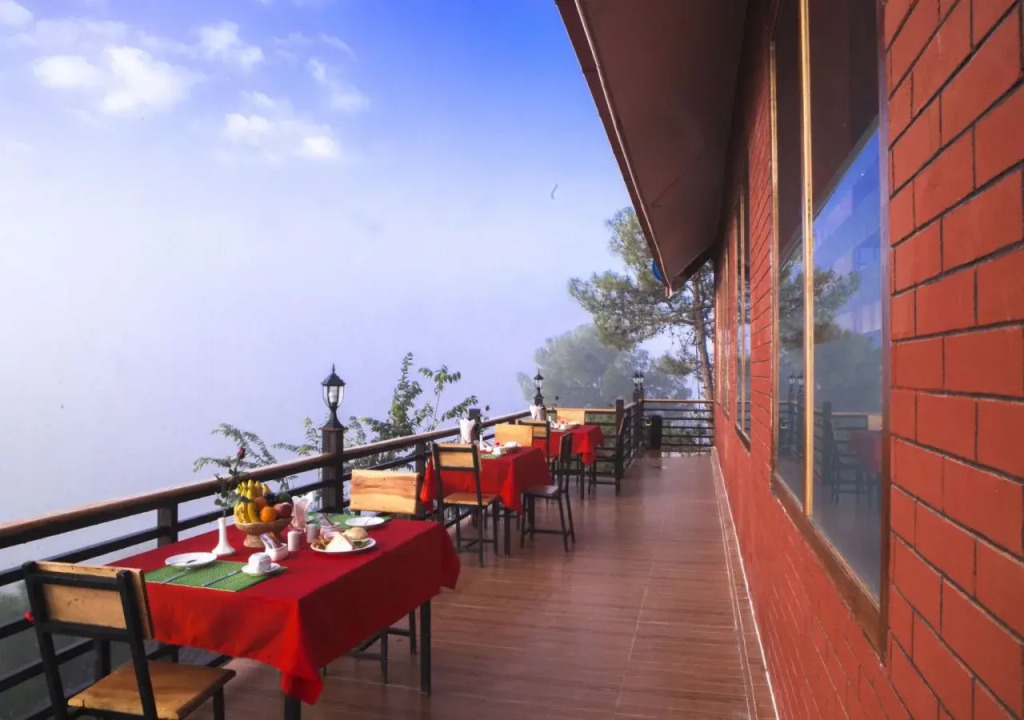 Pine Land Oasis Hotel