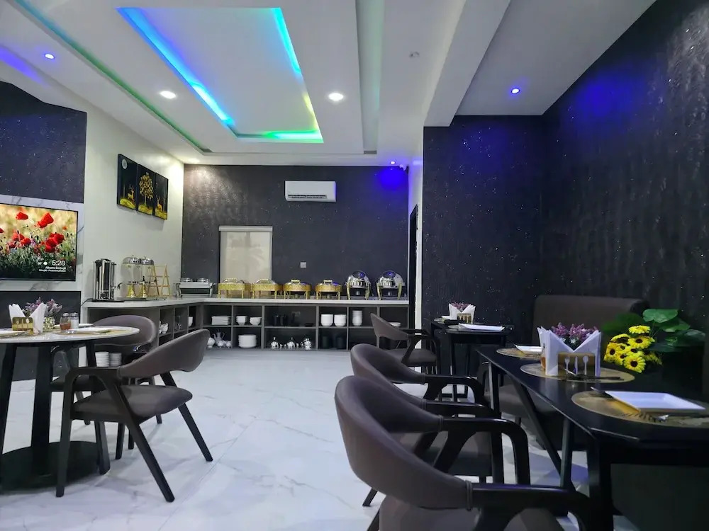 Ivotel Luxury Hotel