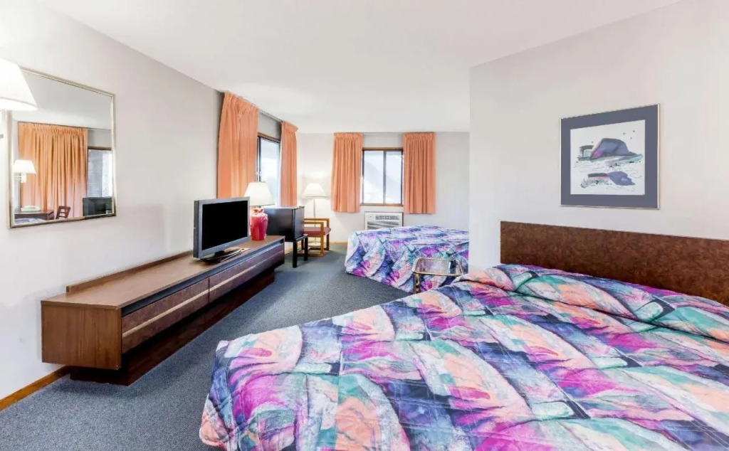Knights Inn Mackinaw City