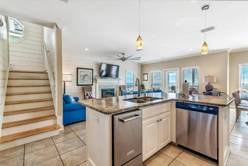 "Heavenly Sunrise"-Gulf-Front Home Wpool Great Location! "Alvacationrentals"