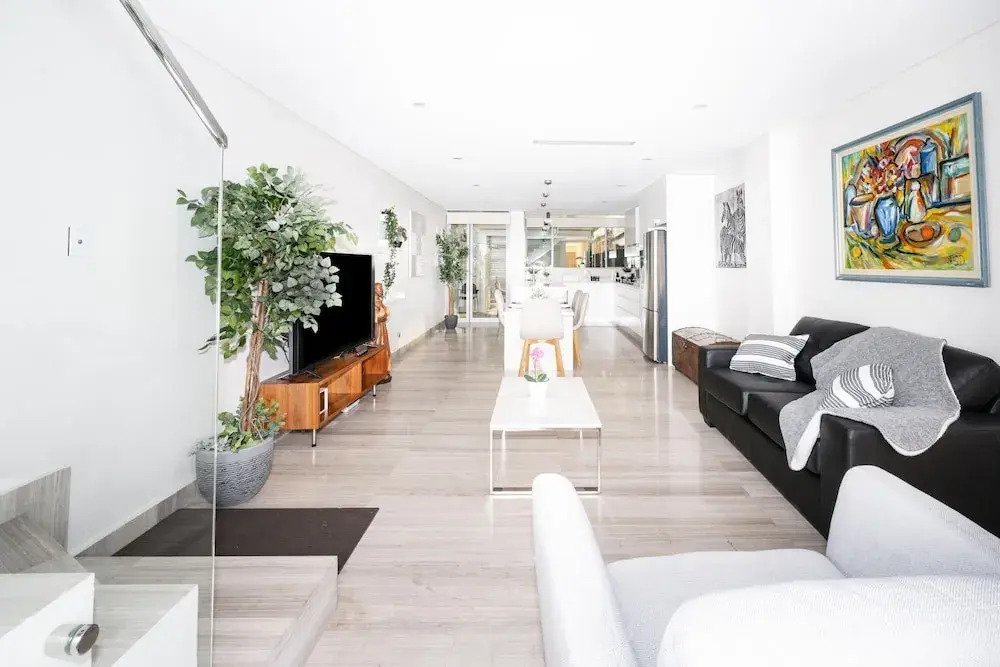 Luxury Villa Darlington - Vine