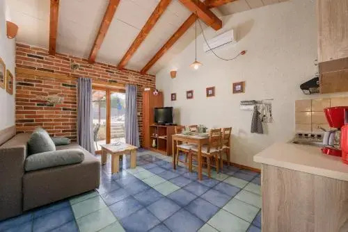 Apartment Complex Villa Visnjan with Pool