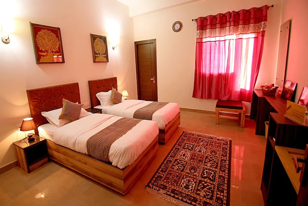 The Hideout Agra Garden Homestay - Near Taj Mahal