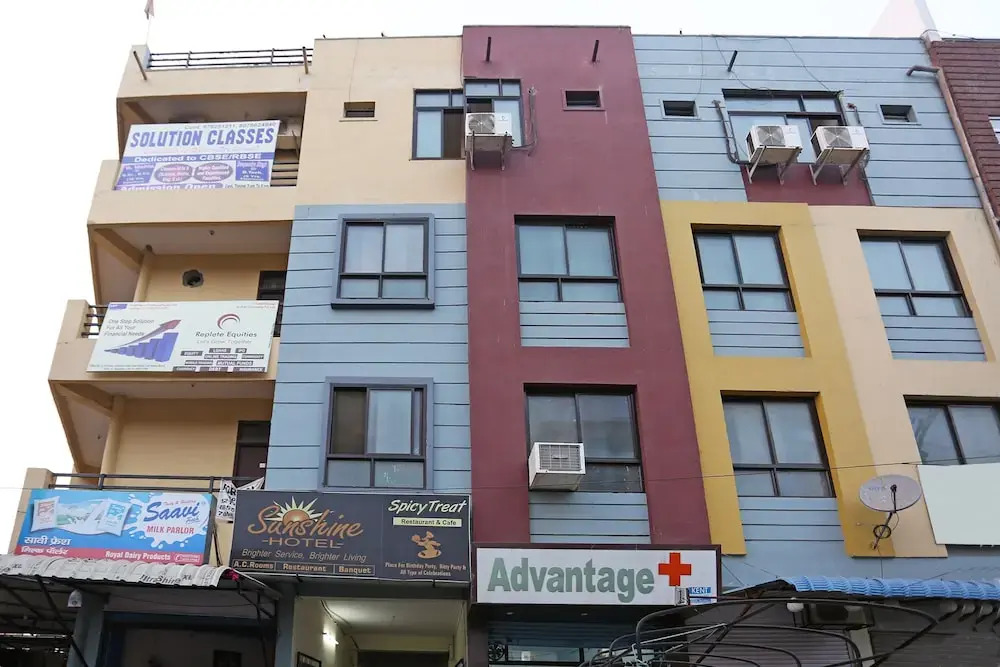 OYO 10294 Hotel Sunshine