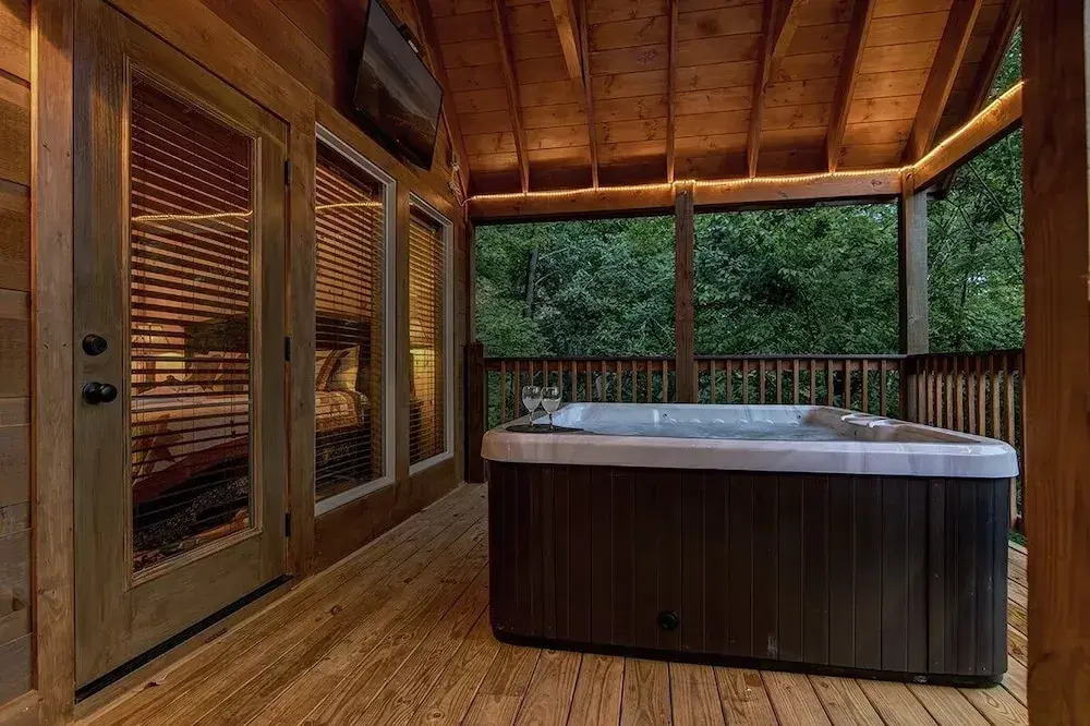 Cherokee Wind 1225 - 1 Br Cabin