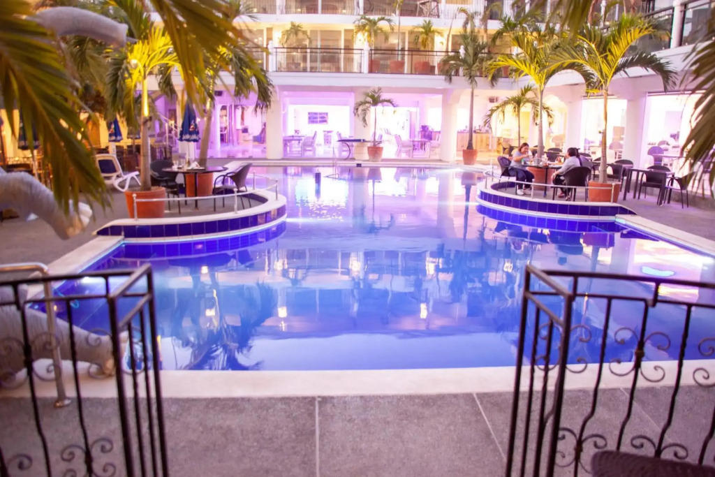 Clarkton Hotel Apartment