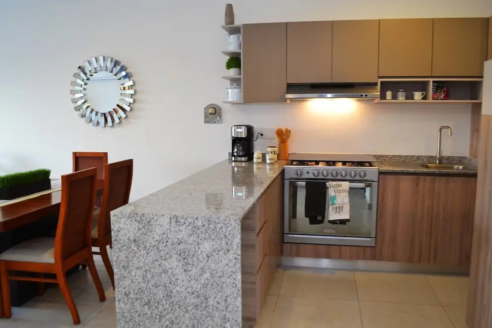 Condo Niza 266 by MDR