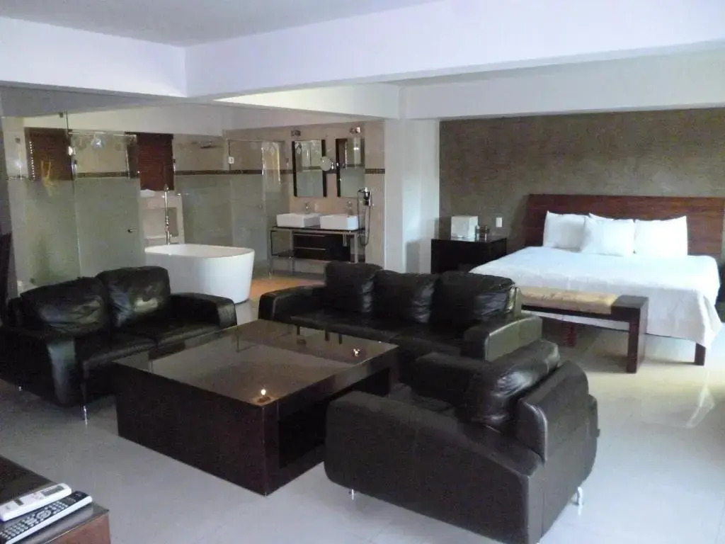 Casa de las Flores Hotel