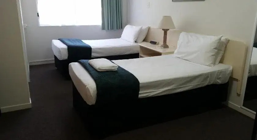 Southport Motel & Apartments
