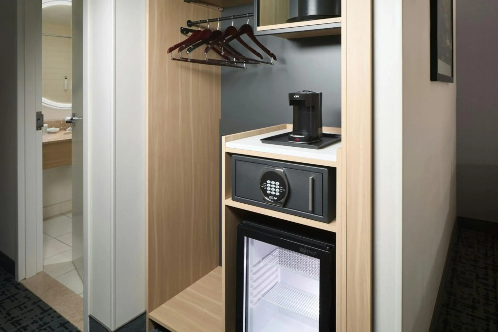 Fairfield Inn & Suites by Marriott Montreal Airport